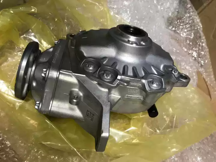 Applicable to Mercedes-Benz GLC260 GLA220 GLK260GLC300 GLK350 GLK300 front differential assembly - Image 3