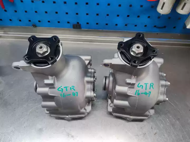 Suitable for Nissan GTR differential nismo front and rear differential tail tooth transfer box GT-R/R35 - Image 3