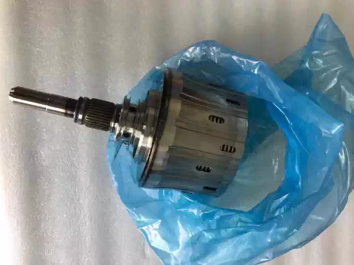 Applicable to Mercedes-Benz a45 clutch 117156176 246 724 dual clutch transmission transfer case front and rear differential - Image 4