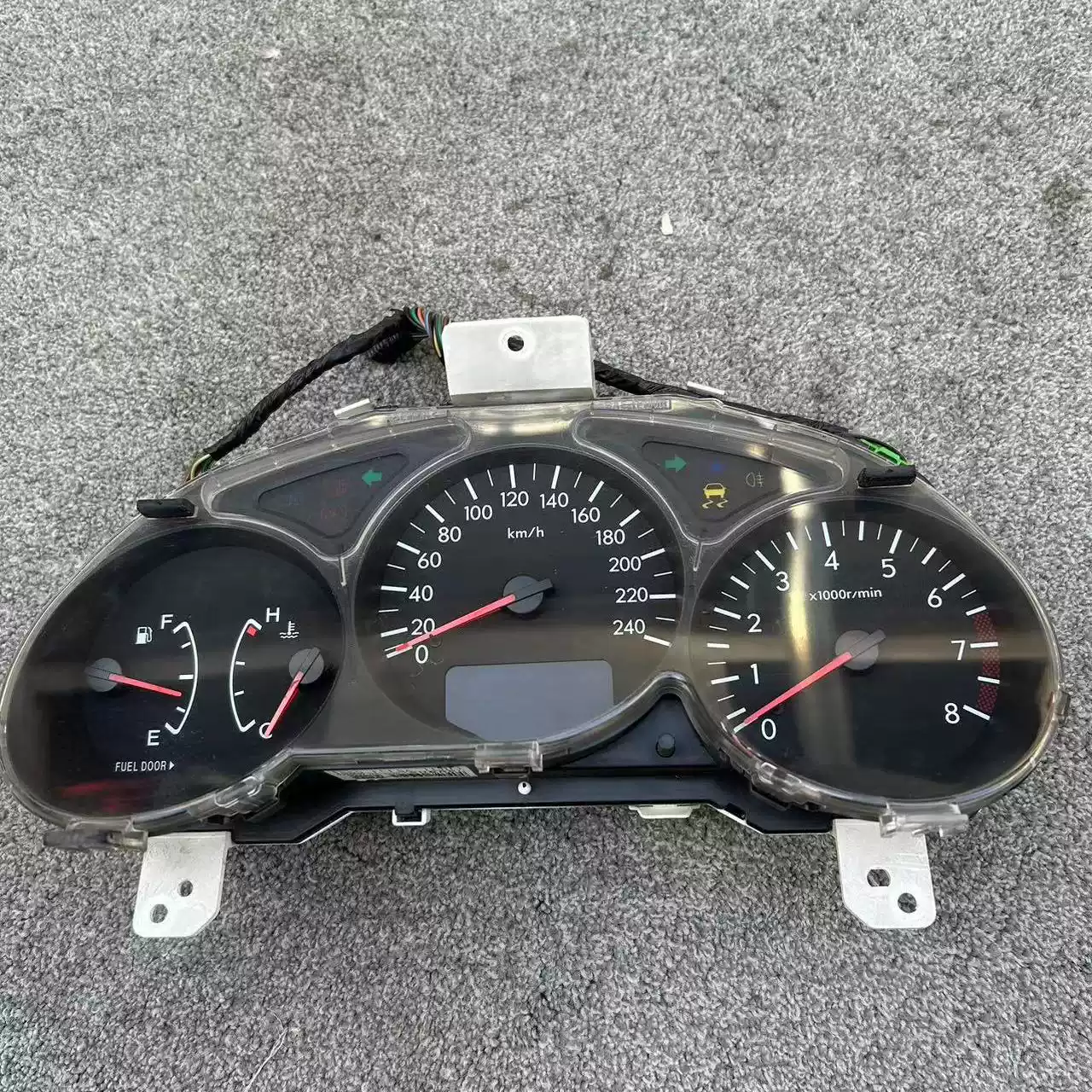 Adapt to Subaru Forester instrument panel assembly water temperature gauge assembly Original authentic car-removal parts